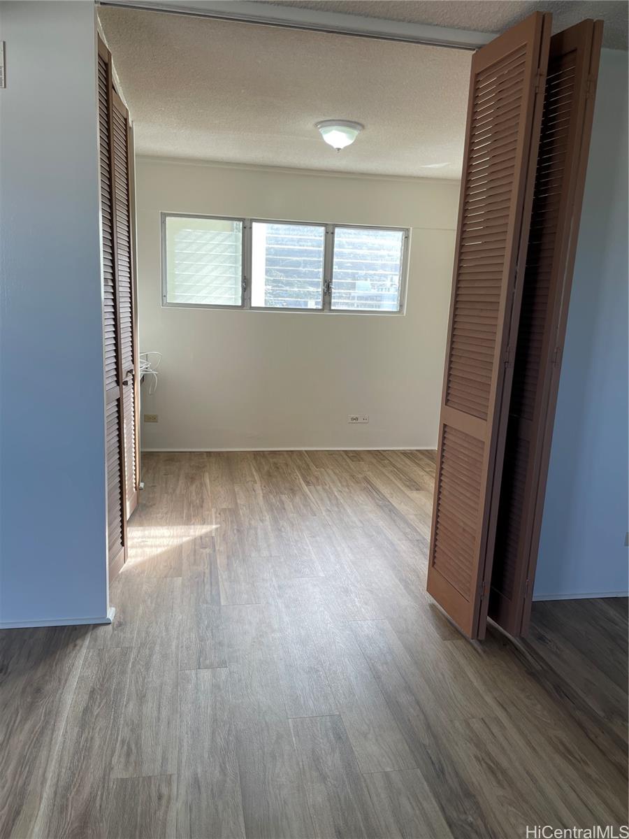 1309 Wilder Ave Honolulu - Rental - photo 10 of 21