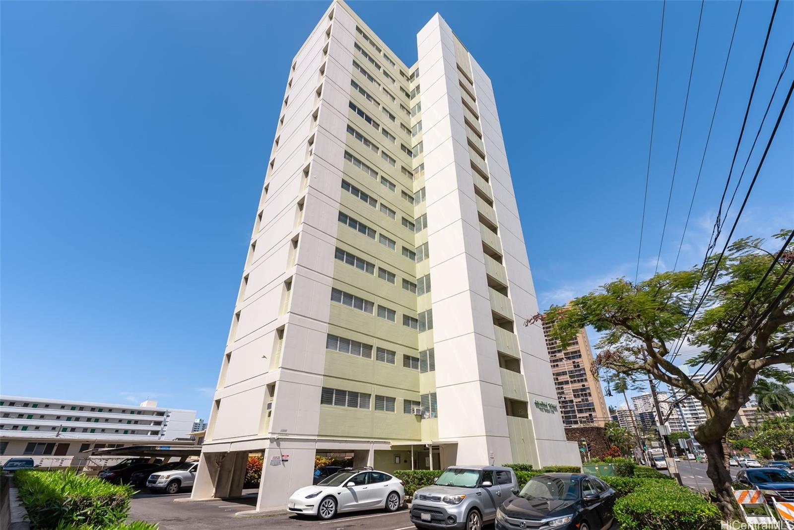 Bellevue Towers condo # 602, Honolulu, Hawaii - photo 17 of 20