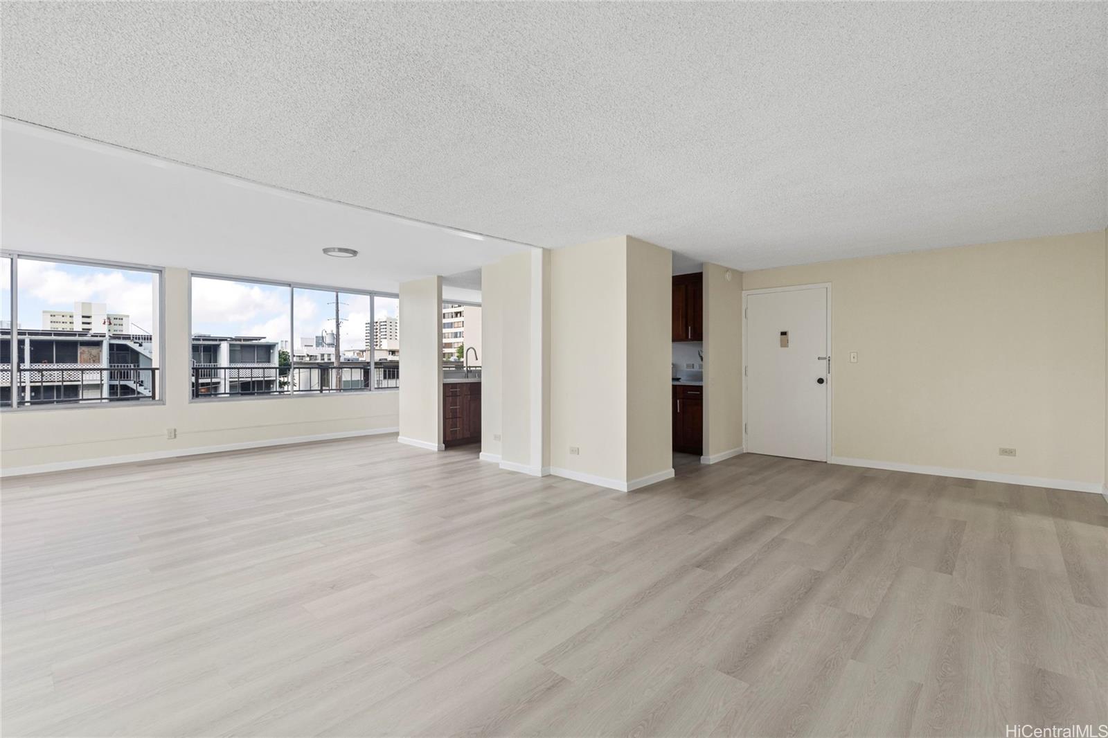 Makiki Royal condo # 301, Honolulu, Hawaii - photo 6 of 17