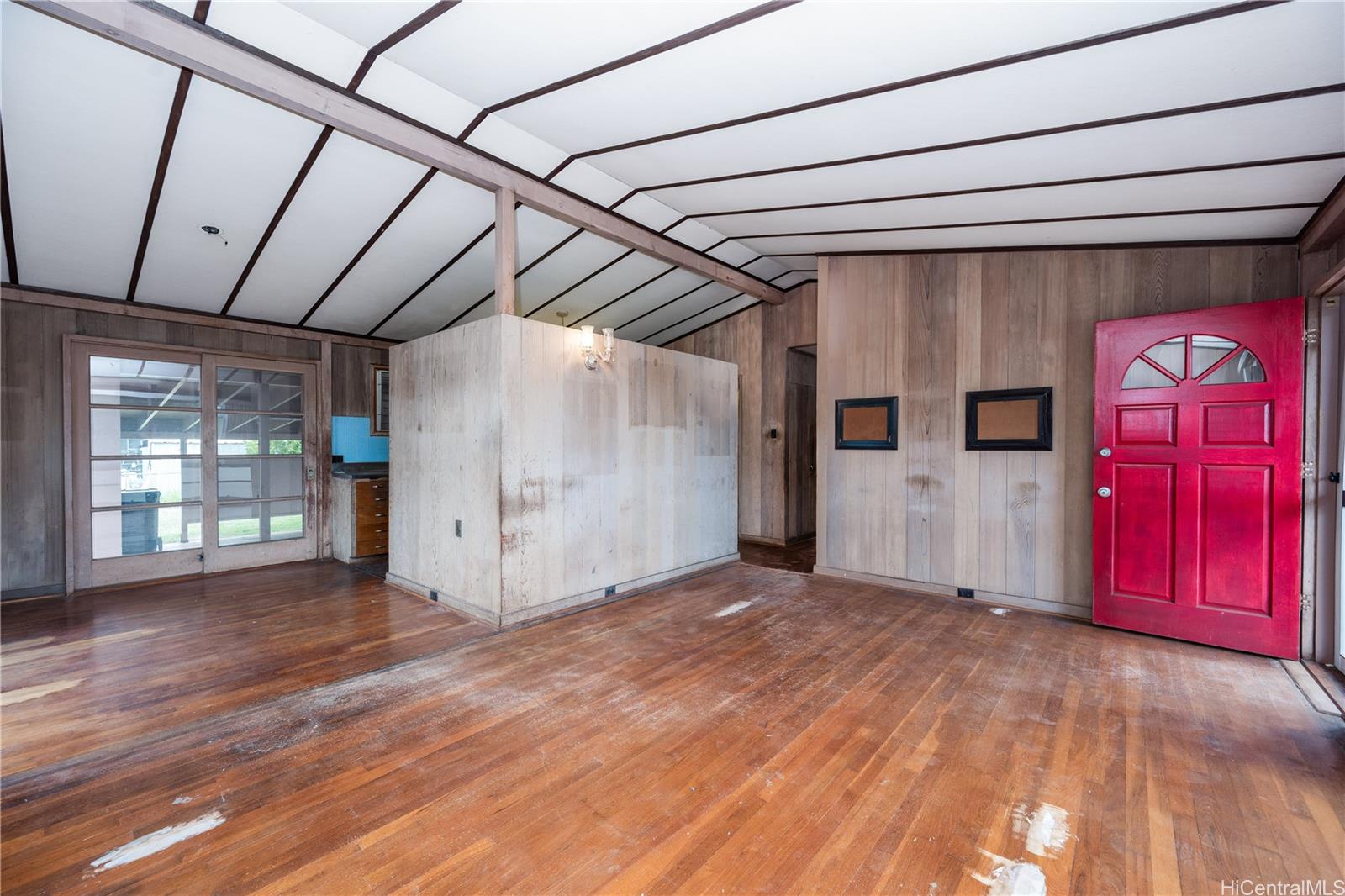 1310  Hoowali Street Pearl City-upper, PearlCity home - photo 3 of 11