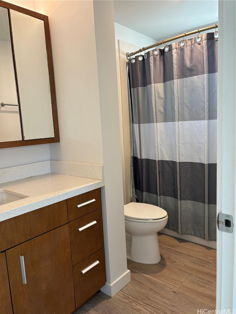 1310 Pensacola St Honolulu - Rental - photo 6 of 9