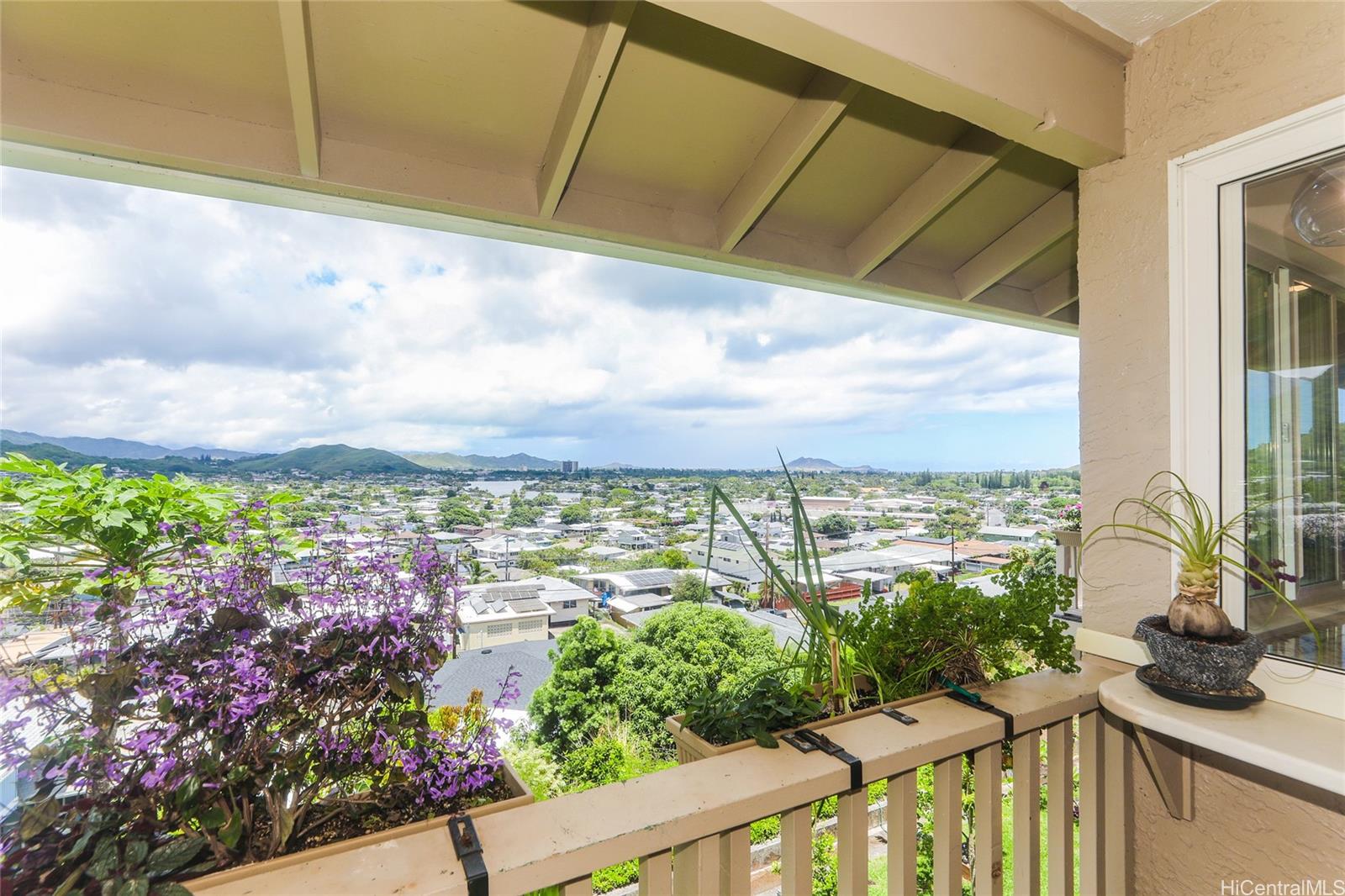 1312  Aupapaohe Street Hillcrest, Kailua home - photo 10 of 25