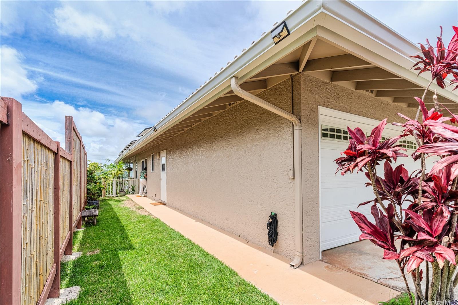 1312  Aupapaohe Street Hillcrest, Kailua home - photo 2 of 25