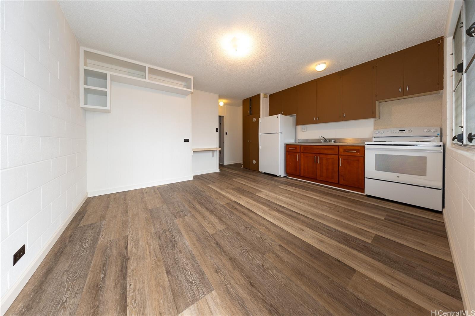 1313 Ahiahi Street Honolulu - Multi-family - photo 12 of 22