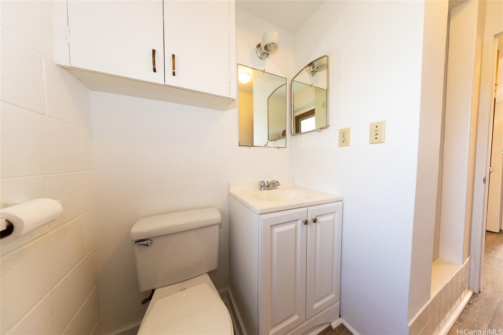 1313 Ahiahi Street Honolulu - Multi-family - photo 20 of 22