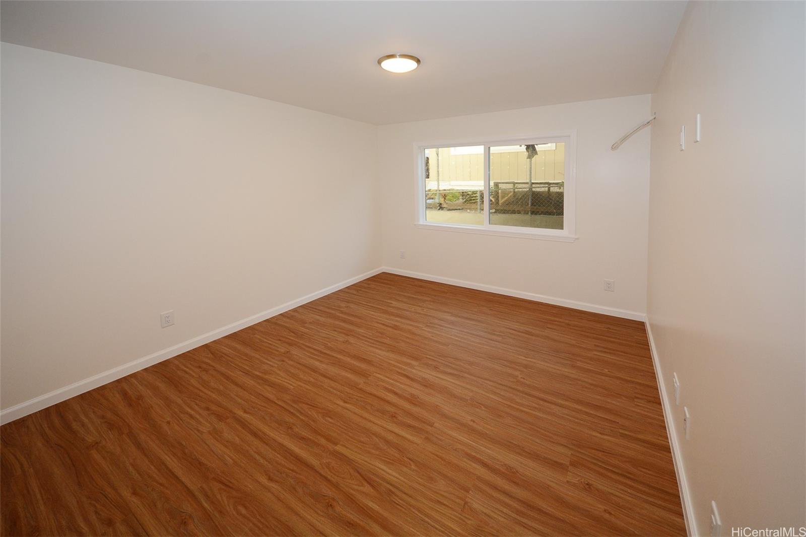 1314 Hoohulu St Pearl City - Rental - photo 4 of 7