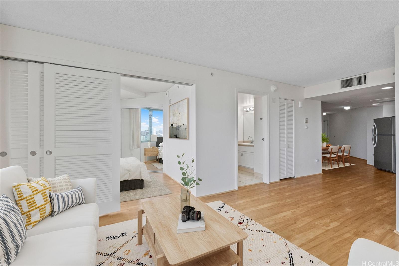 One Kalakaua Senior Living condo # 1212, Honolulu, Hawaii - photo 4 of 21