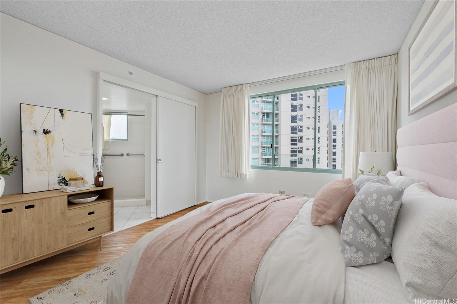 One Kalakaua Senior Living condo # 1212, Honolulu, Hawaii - photo 5 of 21