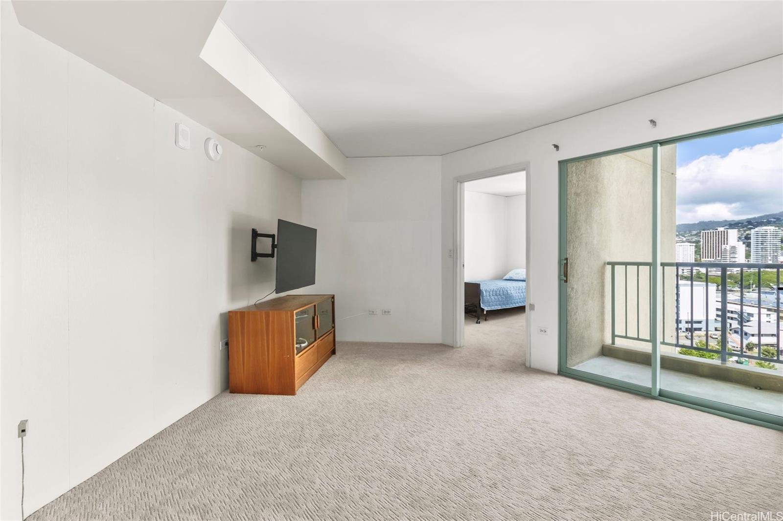 One Kalakaua Senior Living condo # 1214, Honolulu, Hawaii - photo 5 of 11