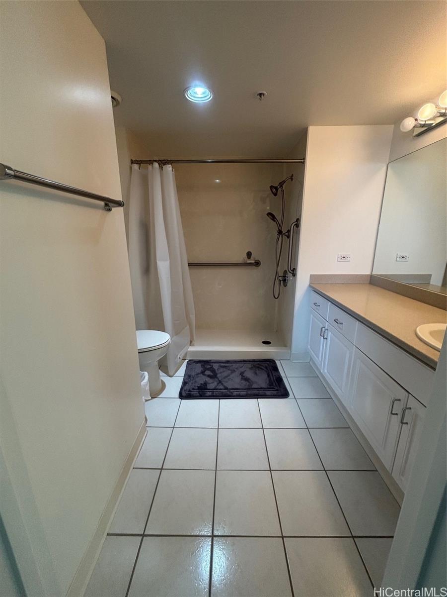 1314 Kalakaua Ave Honolulu - Rental - photo 7 of 8