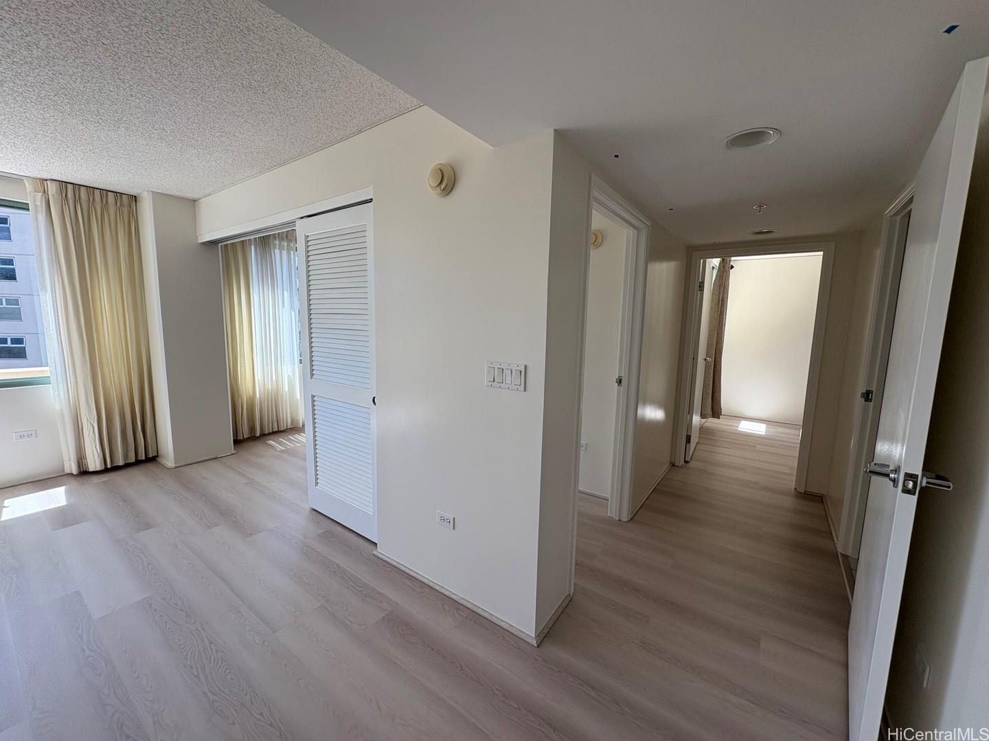 One Kalakaua Senior Living condo # 304, Honolulu, Hawaii - photo 2 of 20