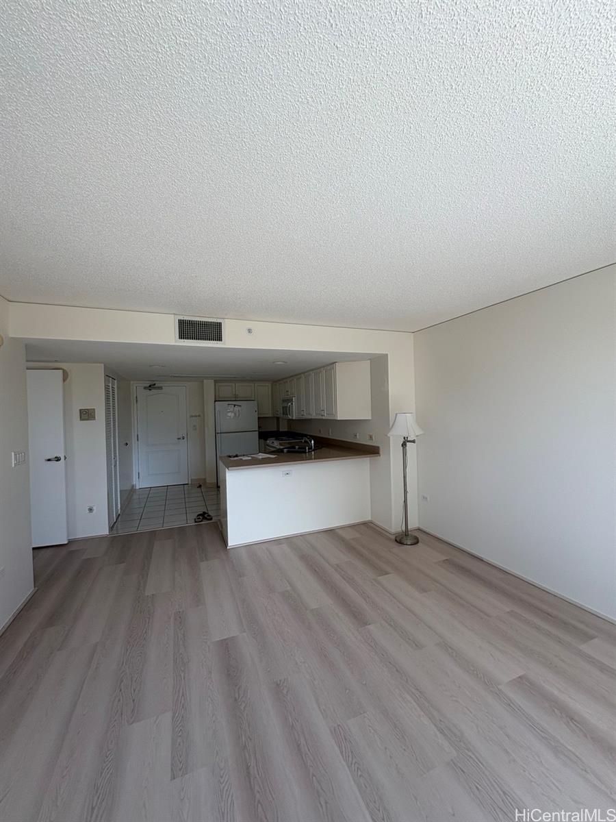 One Kalakaua Senior Living condo # 304, Honolulu, Hawaii - photo 6 of 20