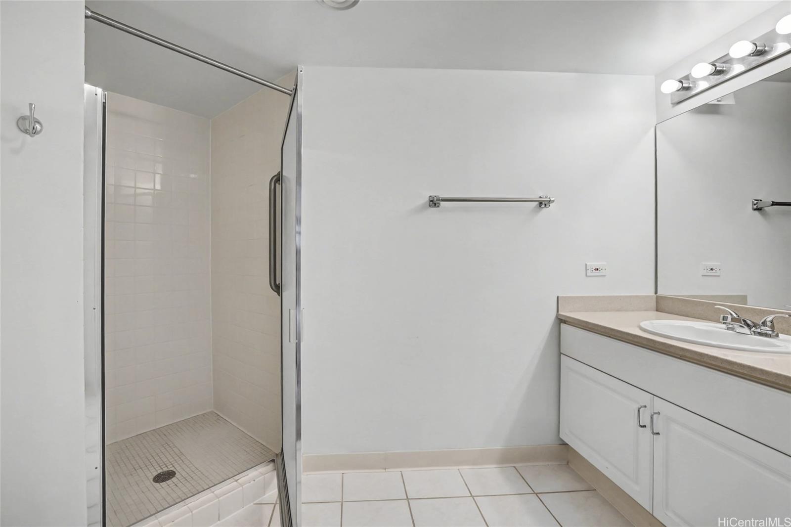 One Kalakaua Senior Living condo # 312, Honolulu, Hawaii - photo 20 of 25