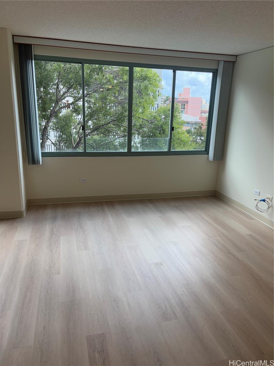 One Kalakaua Senior Living condo # 403, Honolulu, Hawaii - photo 3 of 14