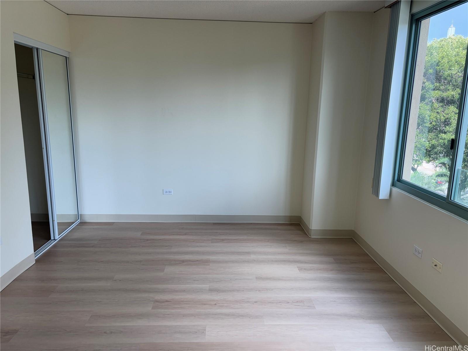 One Kalakaua Senior Living condo # 403, Honolulu, Hawaii - photo 5 of 14