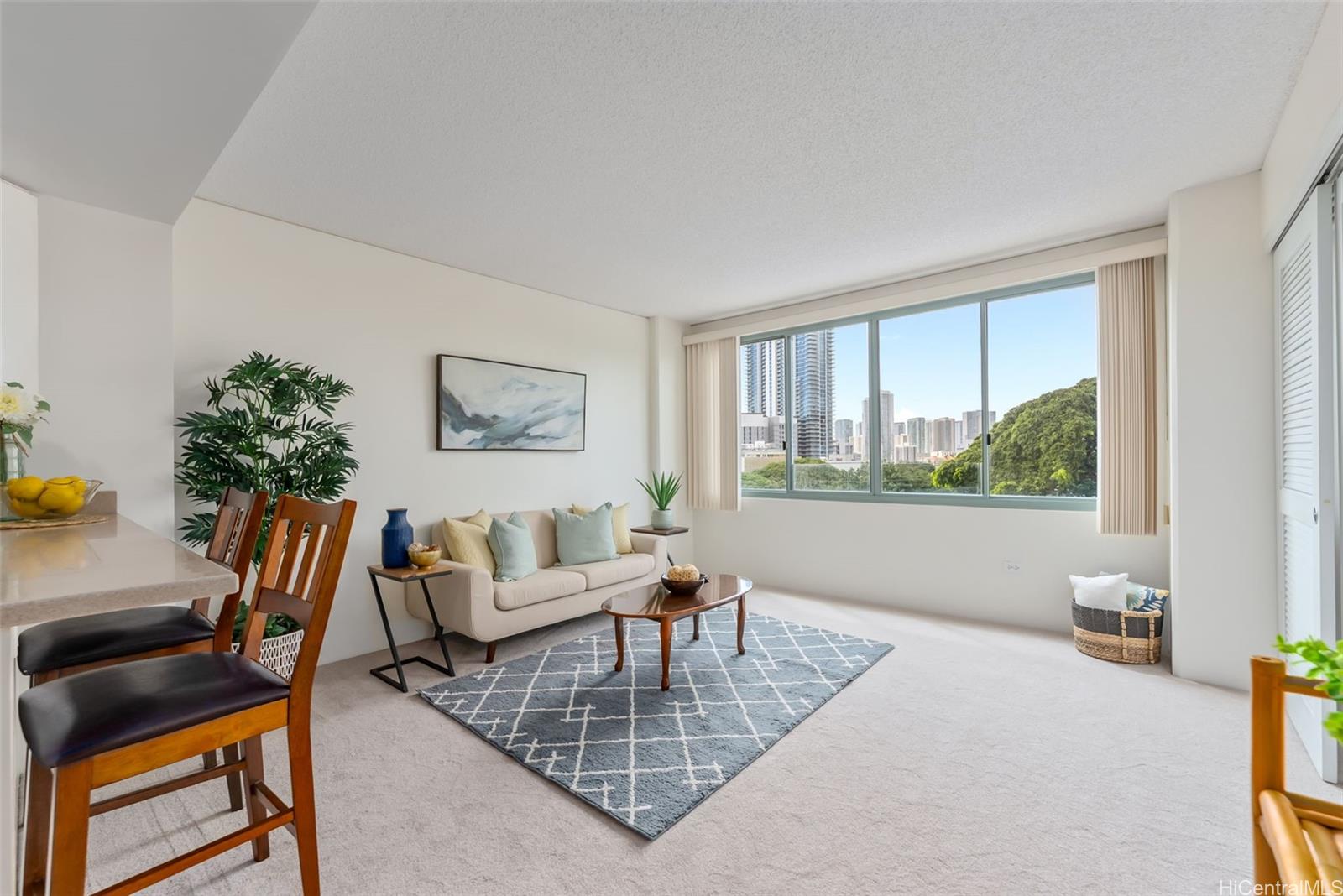 One Kalakaua Senior Living condo # 404, Honolulu, Hawaii - photo 3 of 25