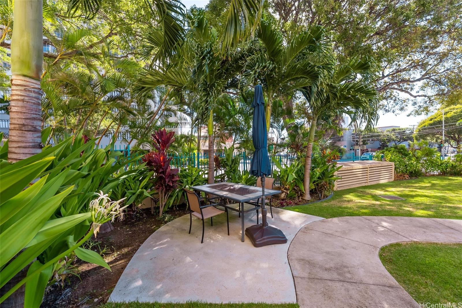 One Kalakaua Senior Living condo # 406, Honolulu, Hawaii - photo 18 of 25