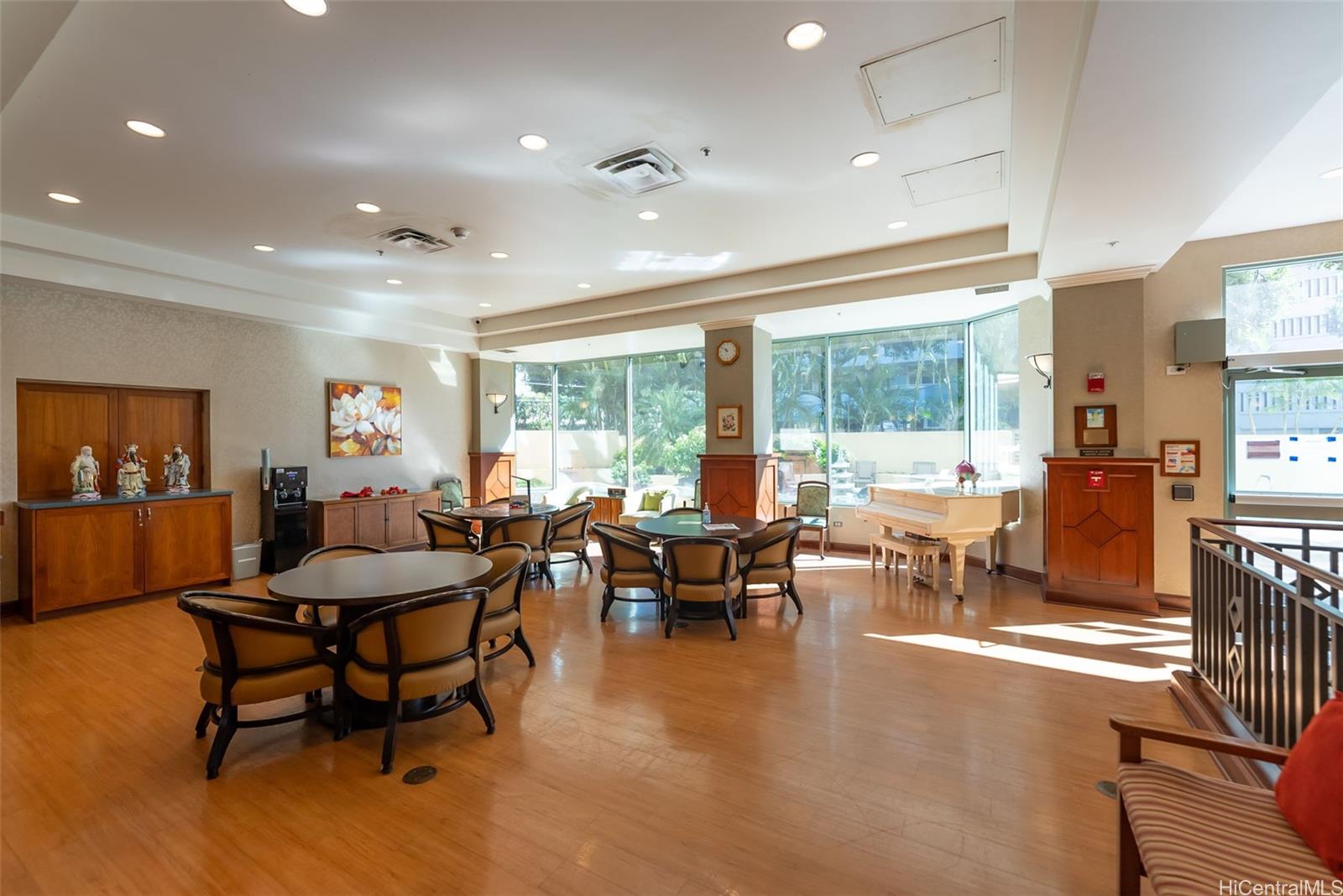 One Kalakaua Senior Living condo # 406, Honolulu, Hawaii - photo 20 of 25