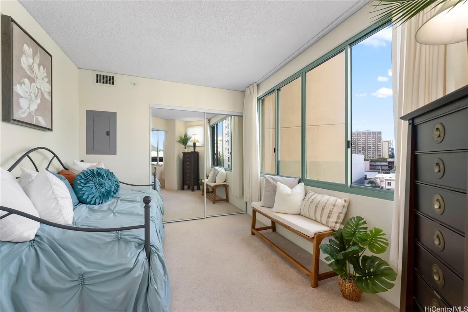 One Kalakaua Senior Living condo # 406, Honolulu, Hawaii - photo 3 of 25