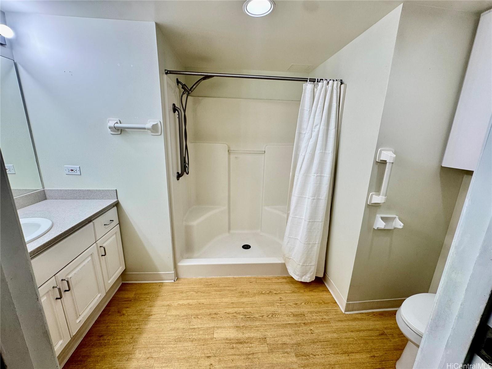 1314 Kalakaua Ave Honolulu - Rental - photo 11 of 12