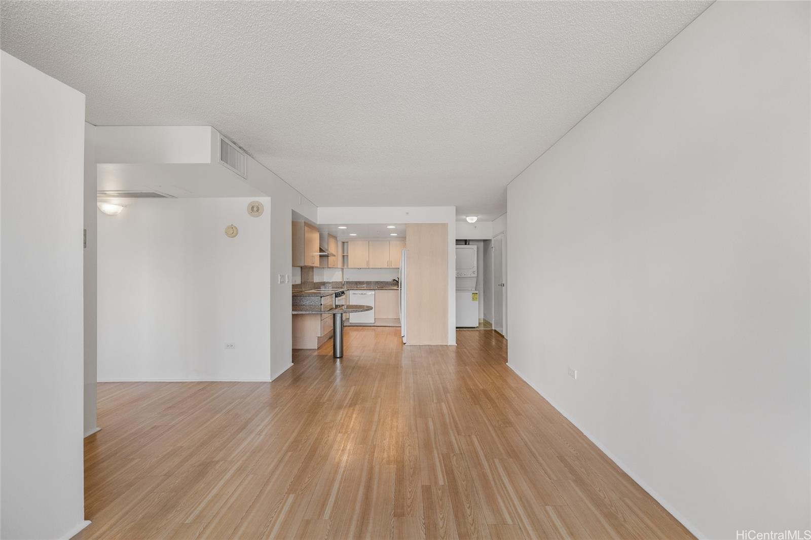 One Kalakaua Senior Living condo # 513, Honolulu, Hawaii - photo 6 of 25