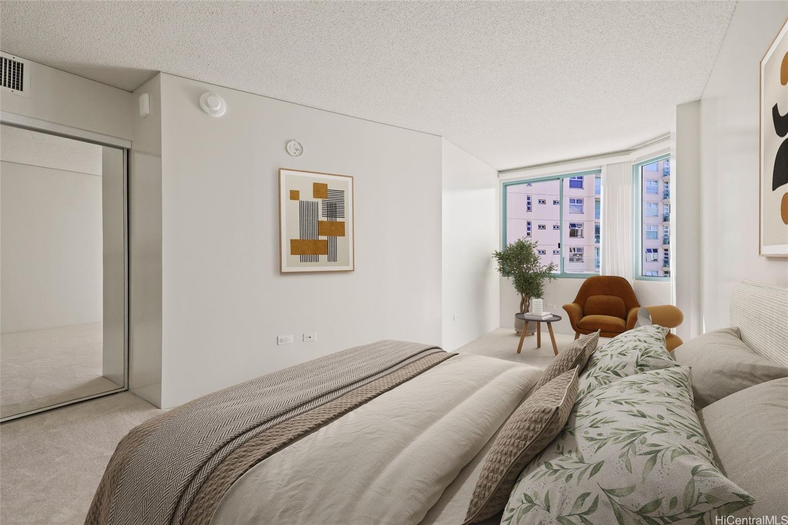 One Kalakaua Senior Living condo # 908, Honolulu, Hawaii - photo 4 of 25