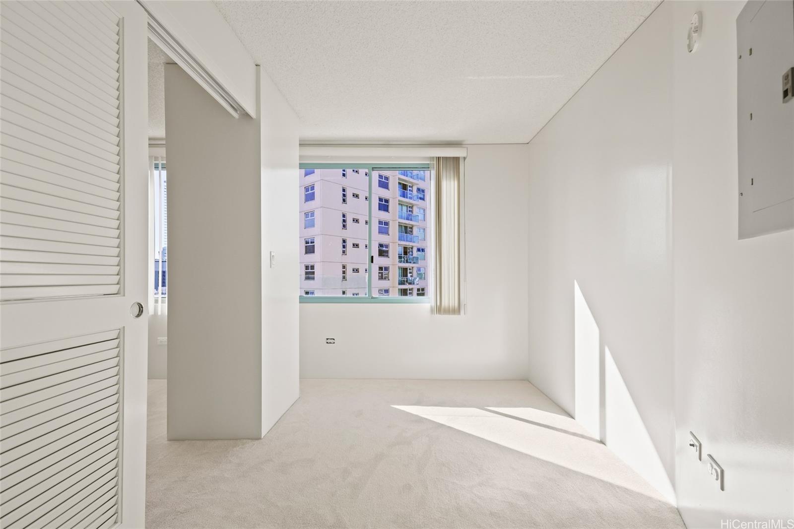 One Kalakaua Senior Living condo # 908, Honolulu, Hawaii - photo 10 of 25