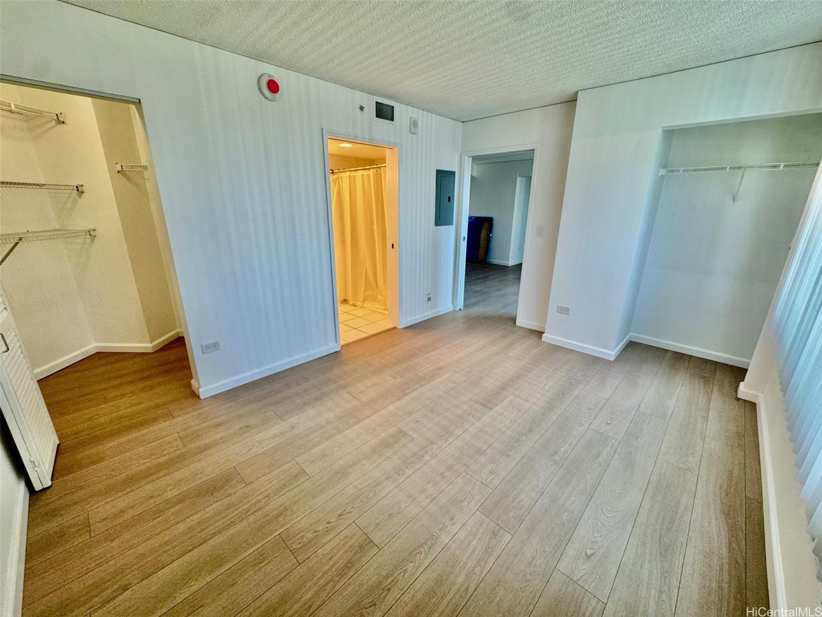 1314 Kalakaua Ave Honolulu - Rental - photo 7 of 14