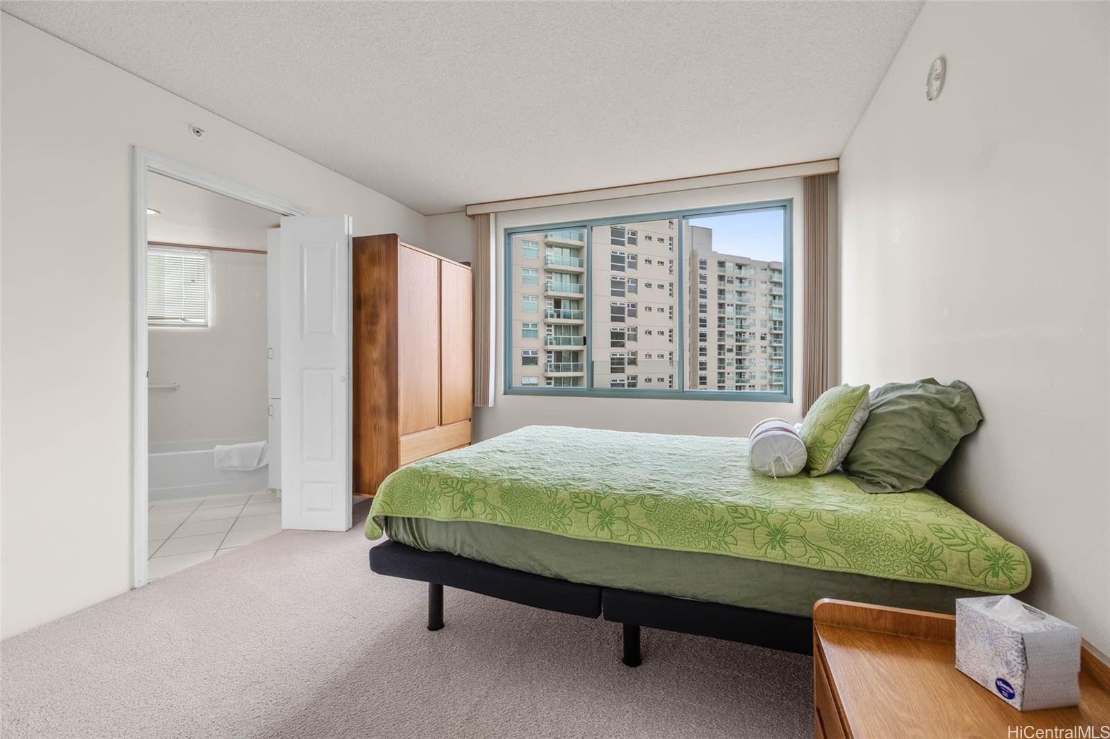 One Kalakaua Senior Living condo # 912, Honolulu, Hawaii - photo 11 of 24