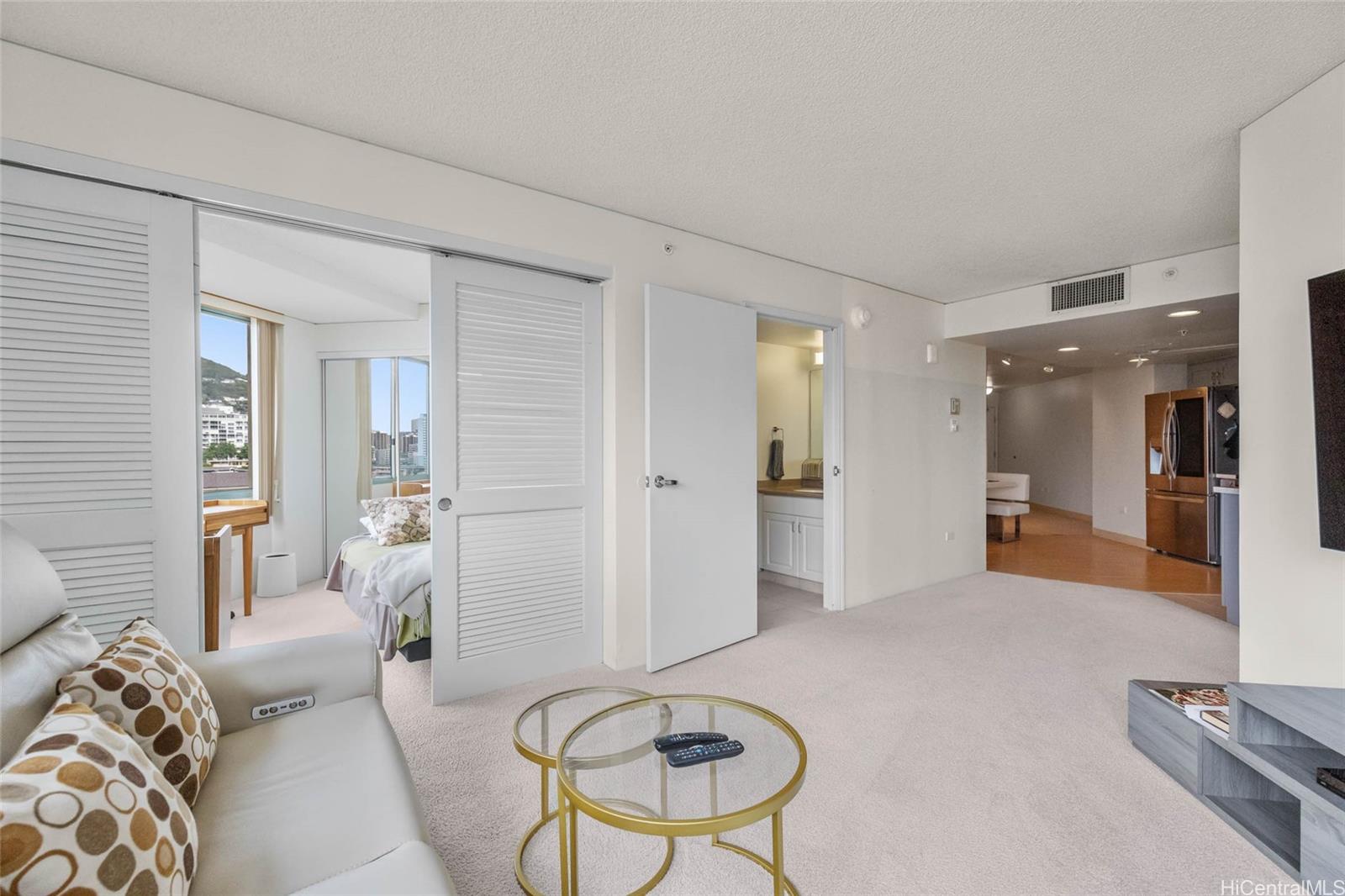 One Kalakaua Senior Living condo # 912, Honolulu, Hawaii - photo 6 of 24