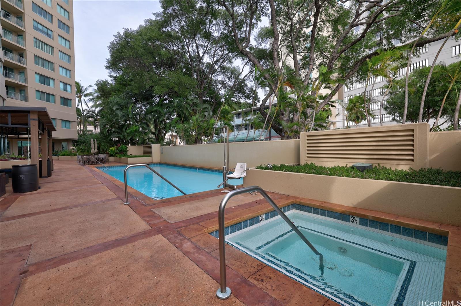 One Kalakaua Senior Living condo # 913, Honolulu, Hawaii - photo 18 of 21