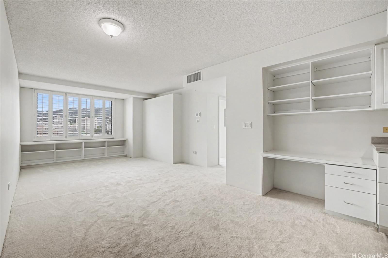 One Kalakaua Senior Living condo # 913, Honolulu, Hawaii - photo 4 of 21