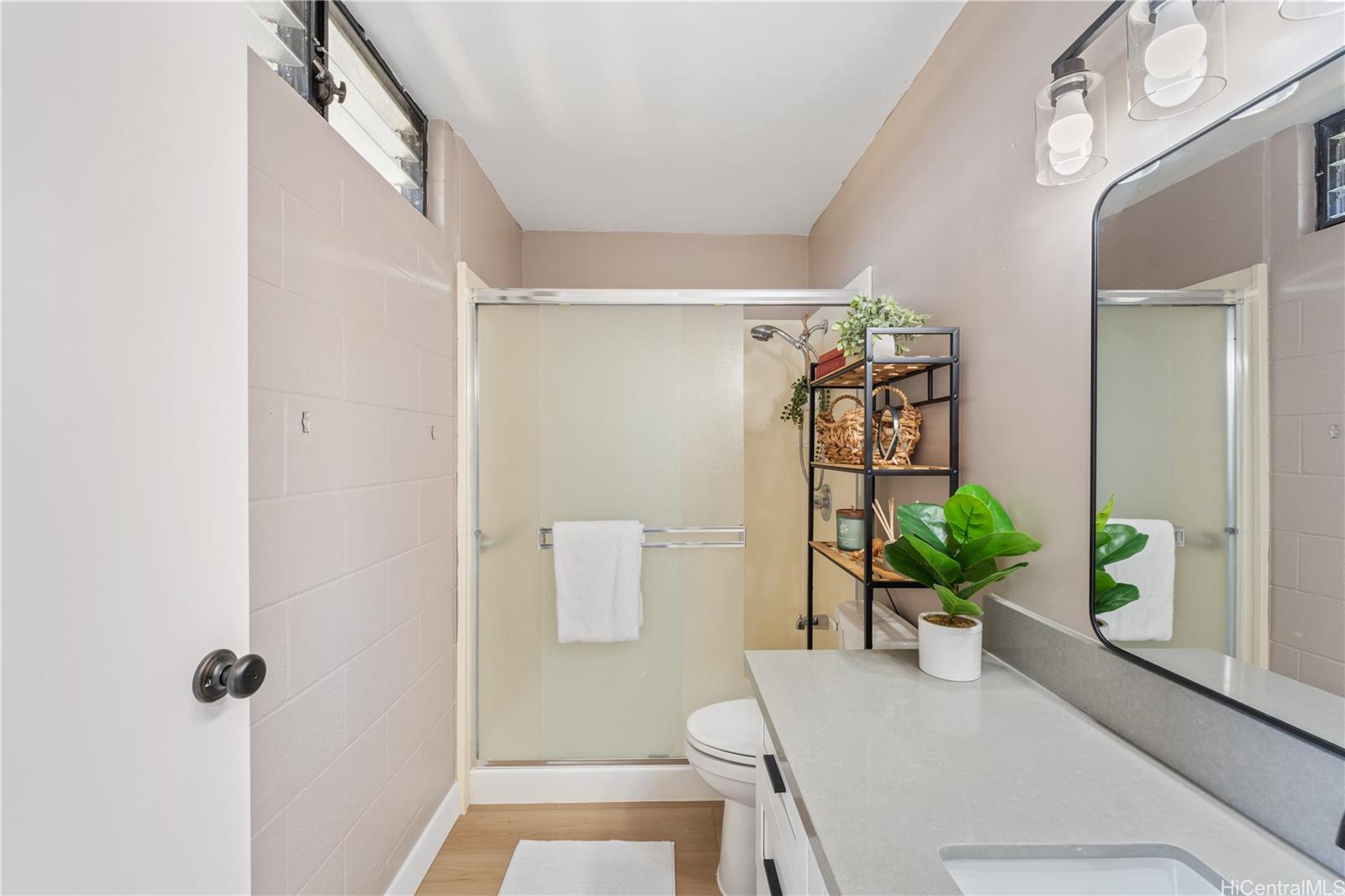 Kinau Regent condo # 202, Honolulu, Hawaii - photo 4 of 19