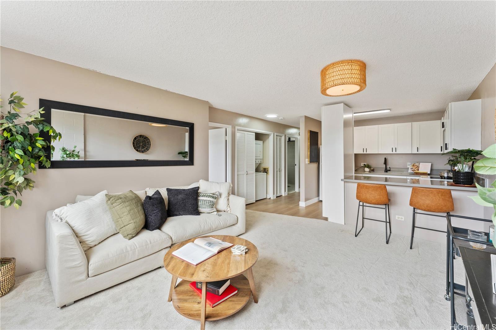 Kinau Regent condo # 202, Honolulu, Hawaii - photo 9 of 19