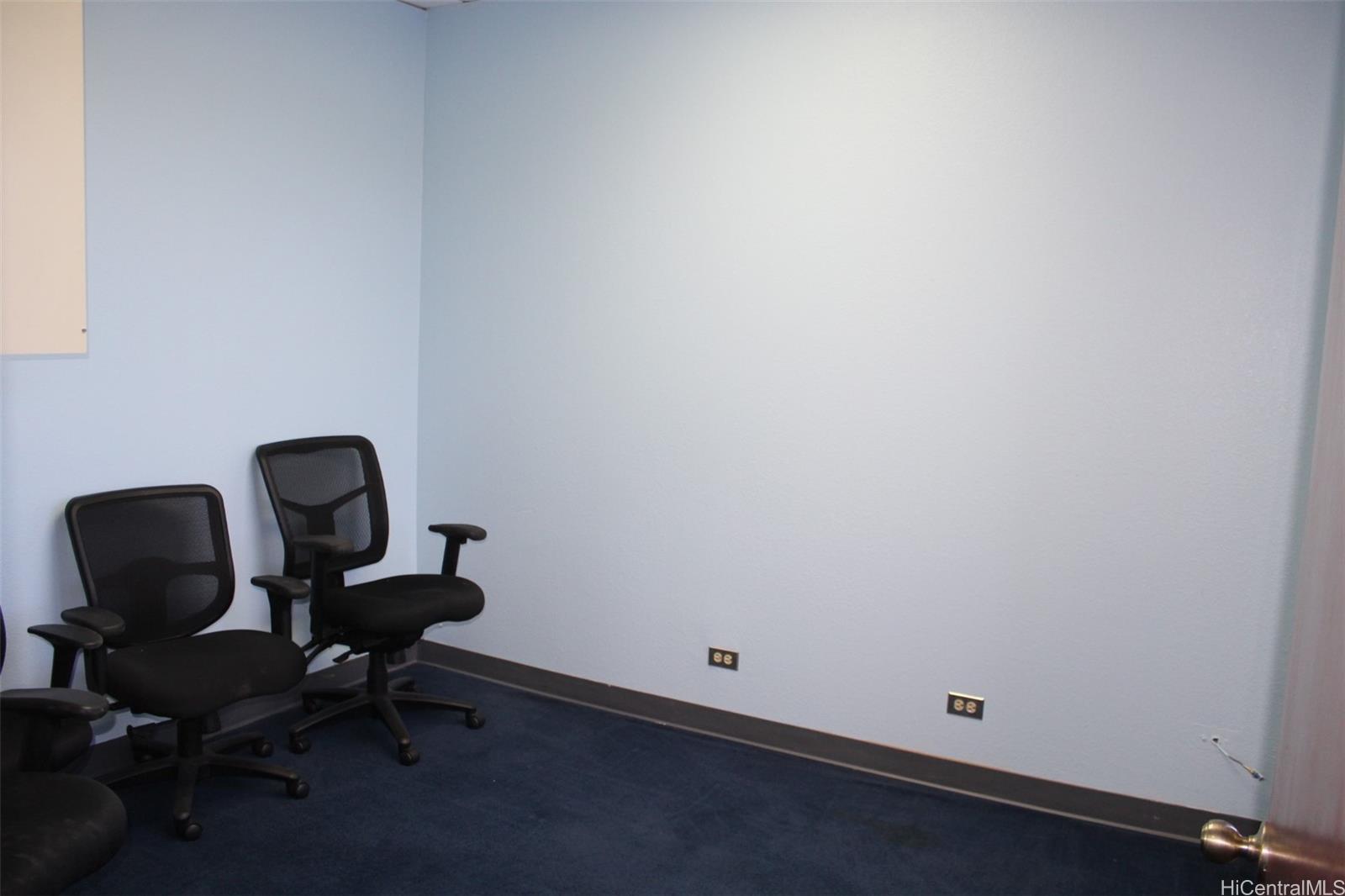 1314 S King St Honolulu - Rental - photo 6 of 7