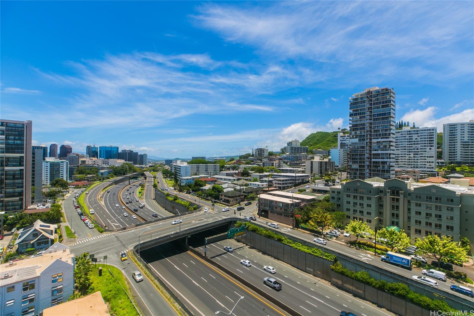 Coronet condo # 1404, Honolulu, Hawaii - photo 4 of 25