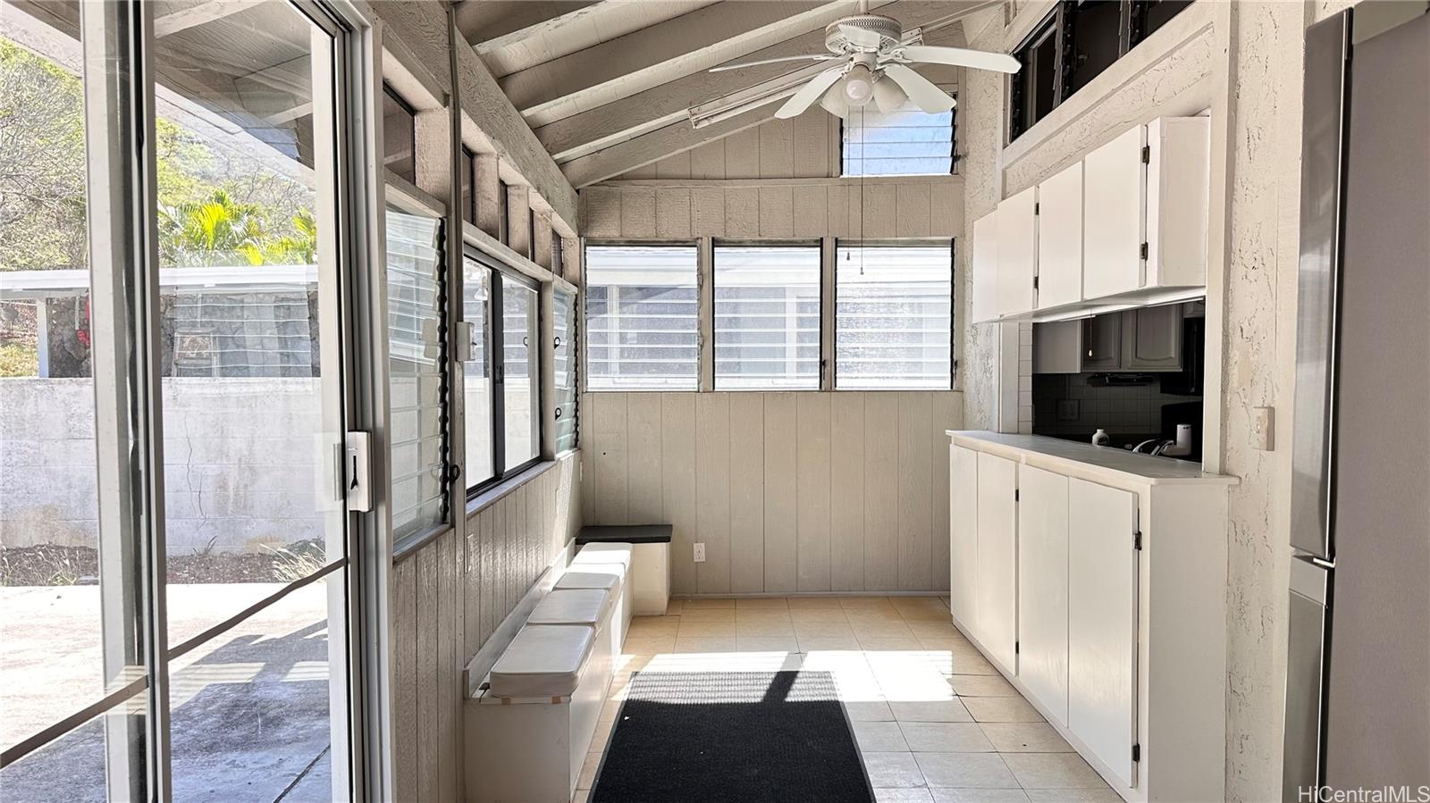 1315  Kaeleku Street Kalama Valley, Hawaii Kai home - photo 8 of 10