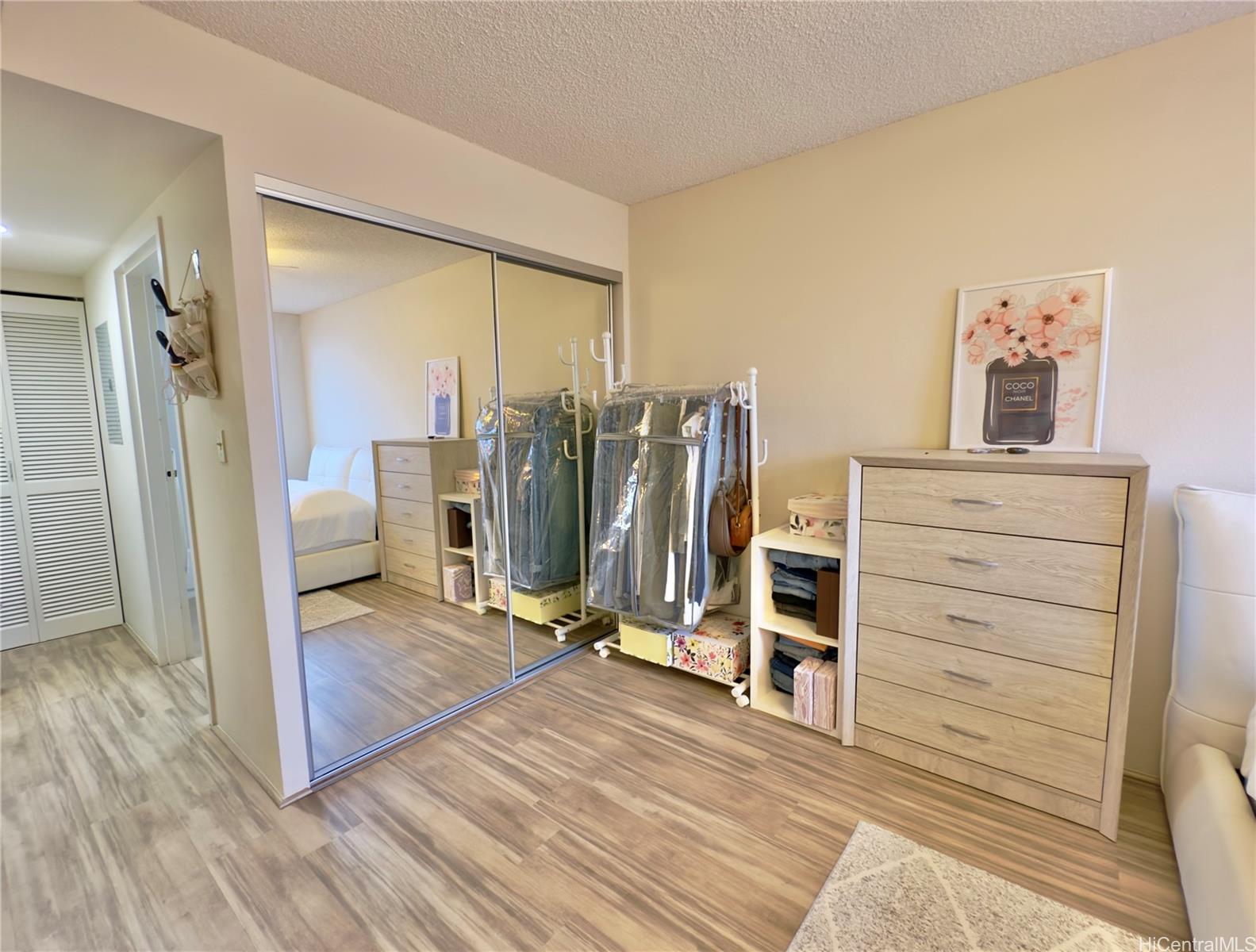 Holomua condo # 1110, Honolulu, Hawaii - photo 11 of 25