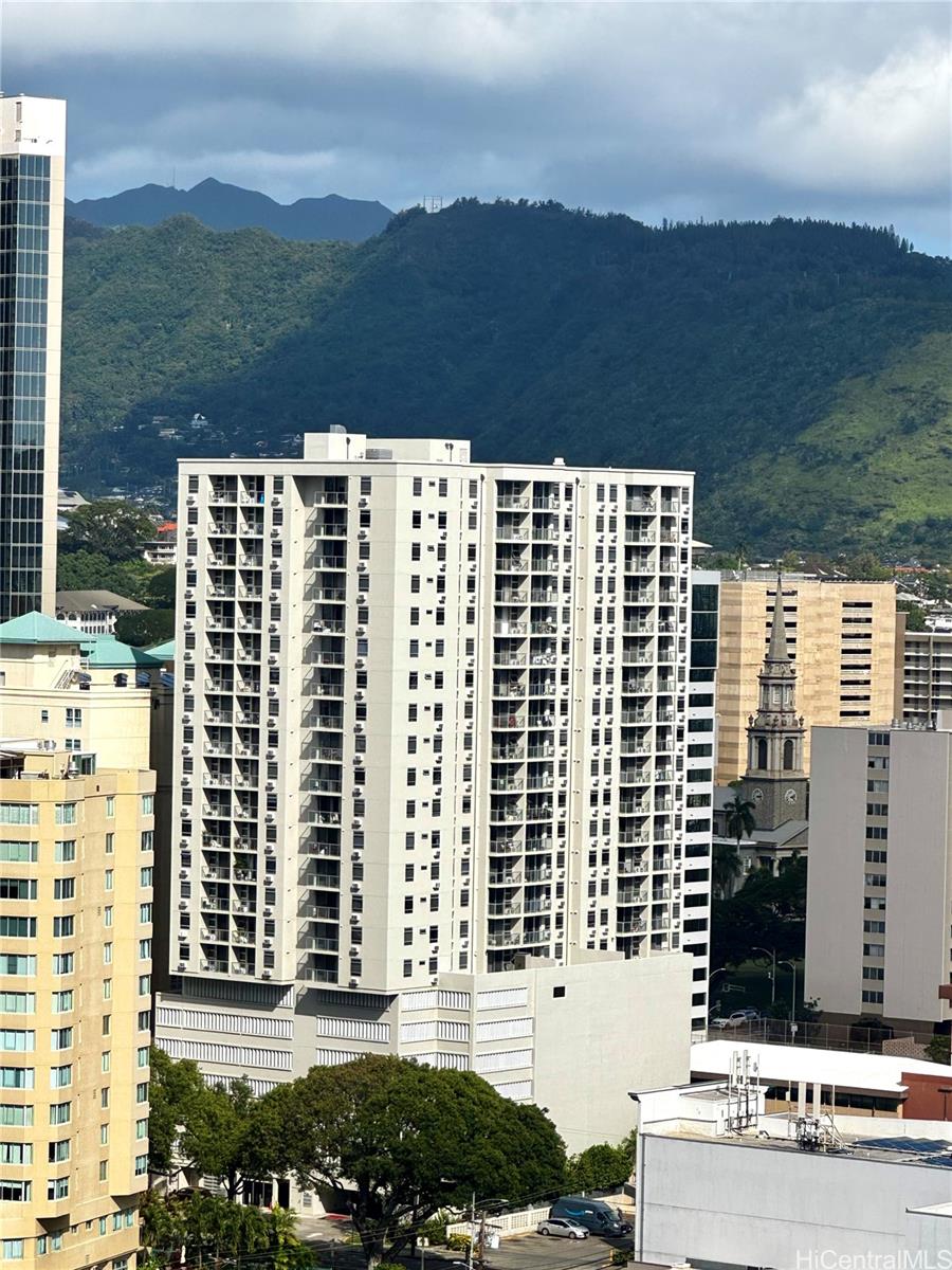 Holomua condo # 1110, Honolulu, Hawaii - photo 22 of 25