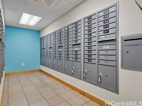 Holomua condo # 1110, Honolulu, Hawaii - photo 24 of 25