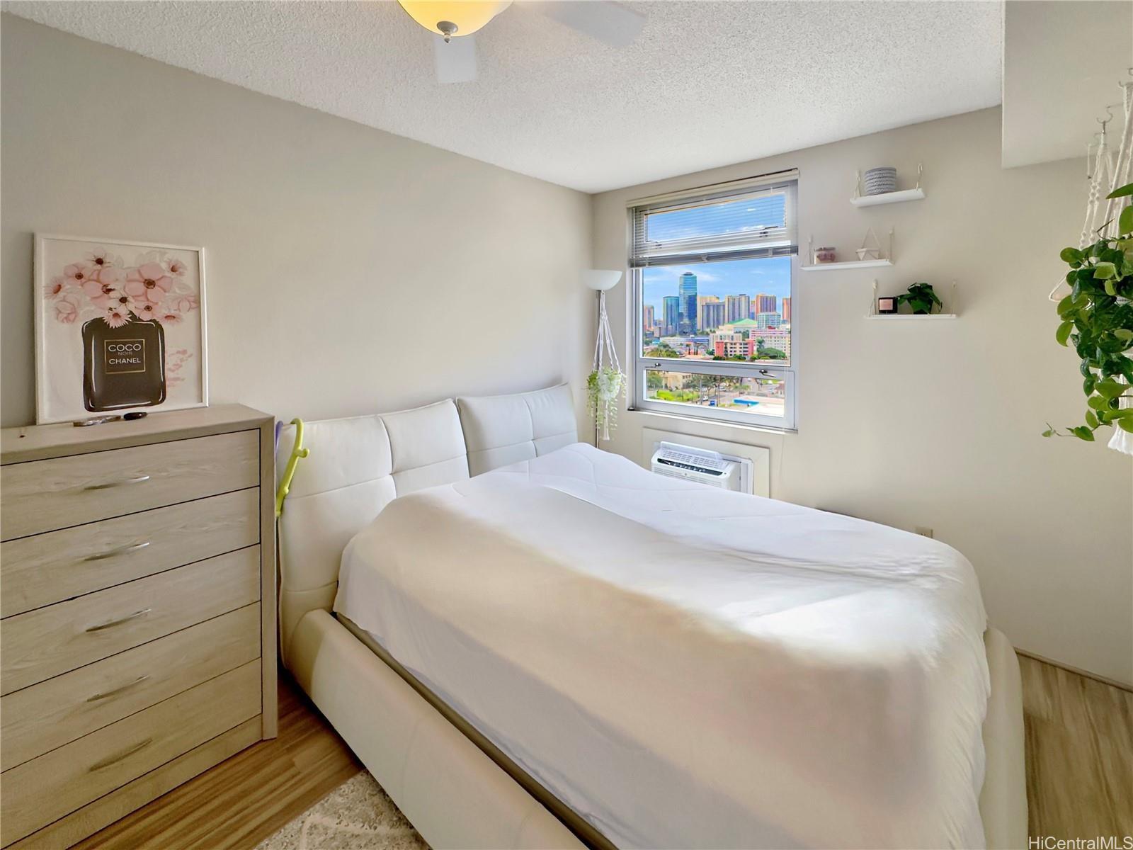 Holomua condo # 1110, Honolulu, Hawaii - photo 6 of 21