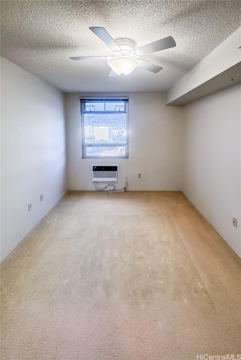 Holomua condo # 2009, Honolulu, Hawaii - photo 6 of 12