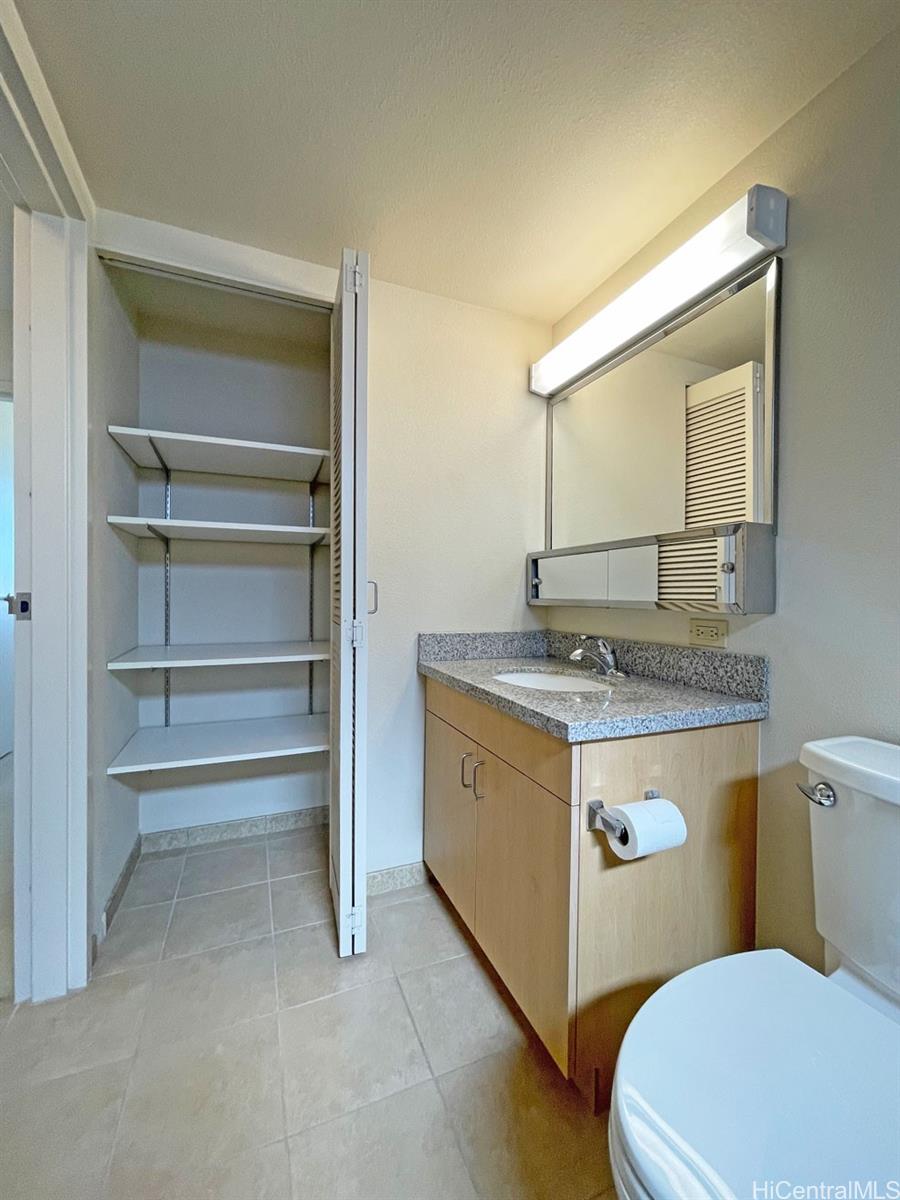 1315 Kalakaua Ave Honolulu - Rental - photo 12 of 14