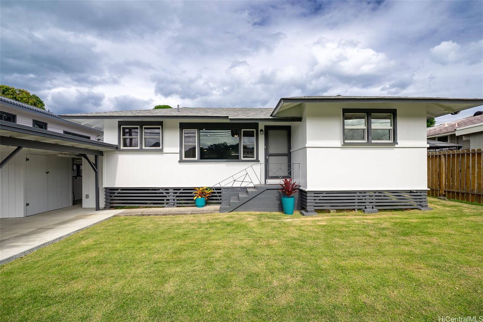 1316  Hele Street Keolu Hills, Kailua home - photo 2 of 25
