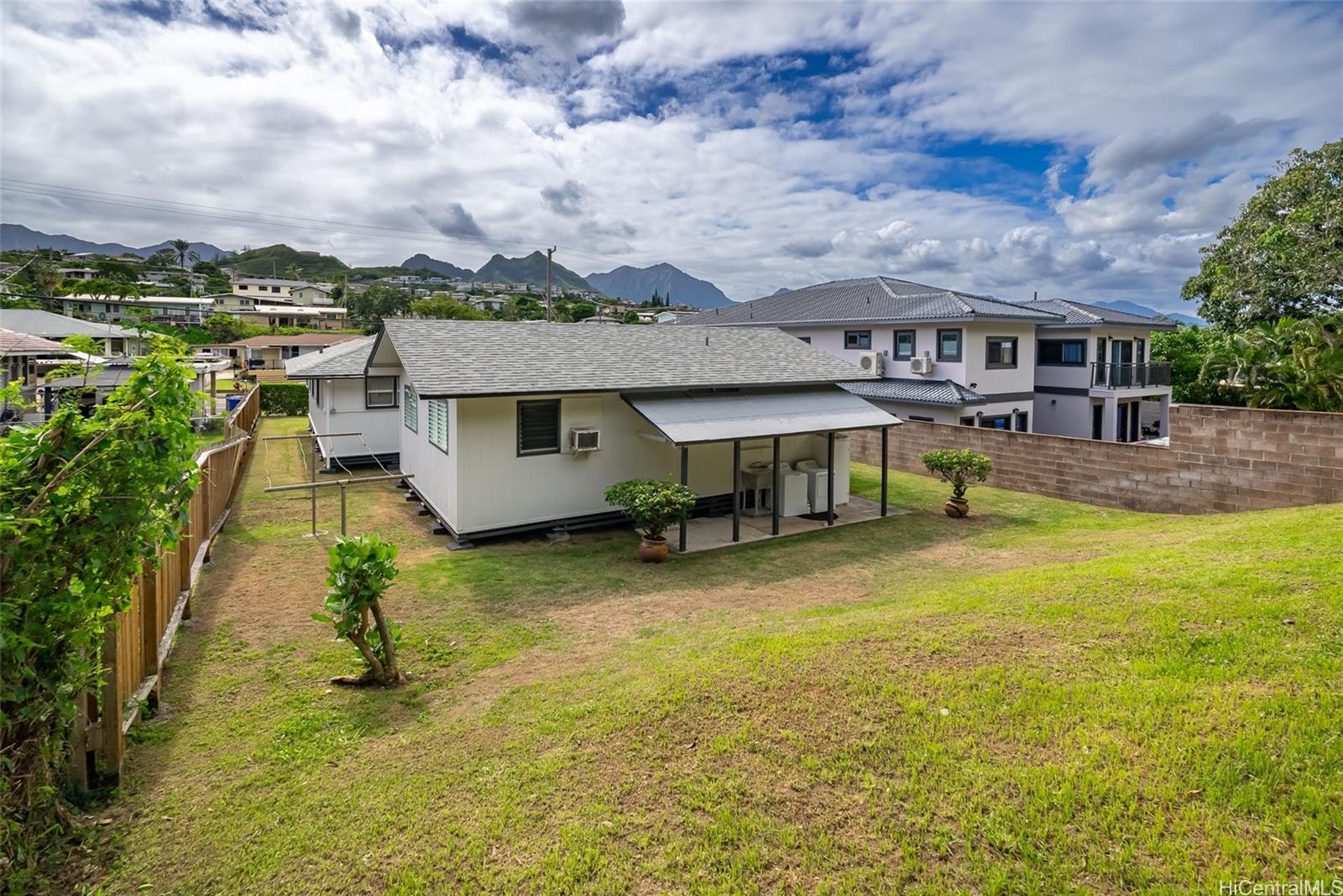 1316  Hele Street Keolu Hills, Kailua home - photo 3 of 25