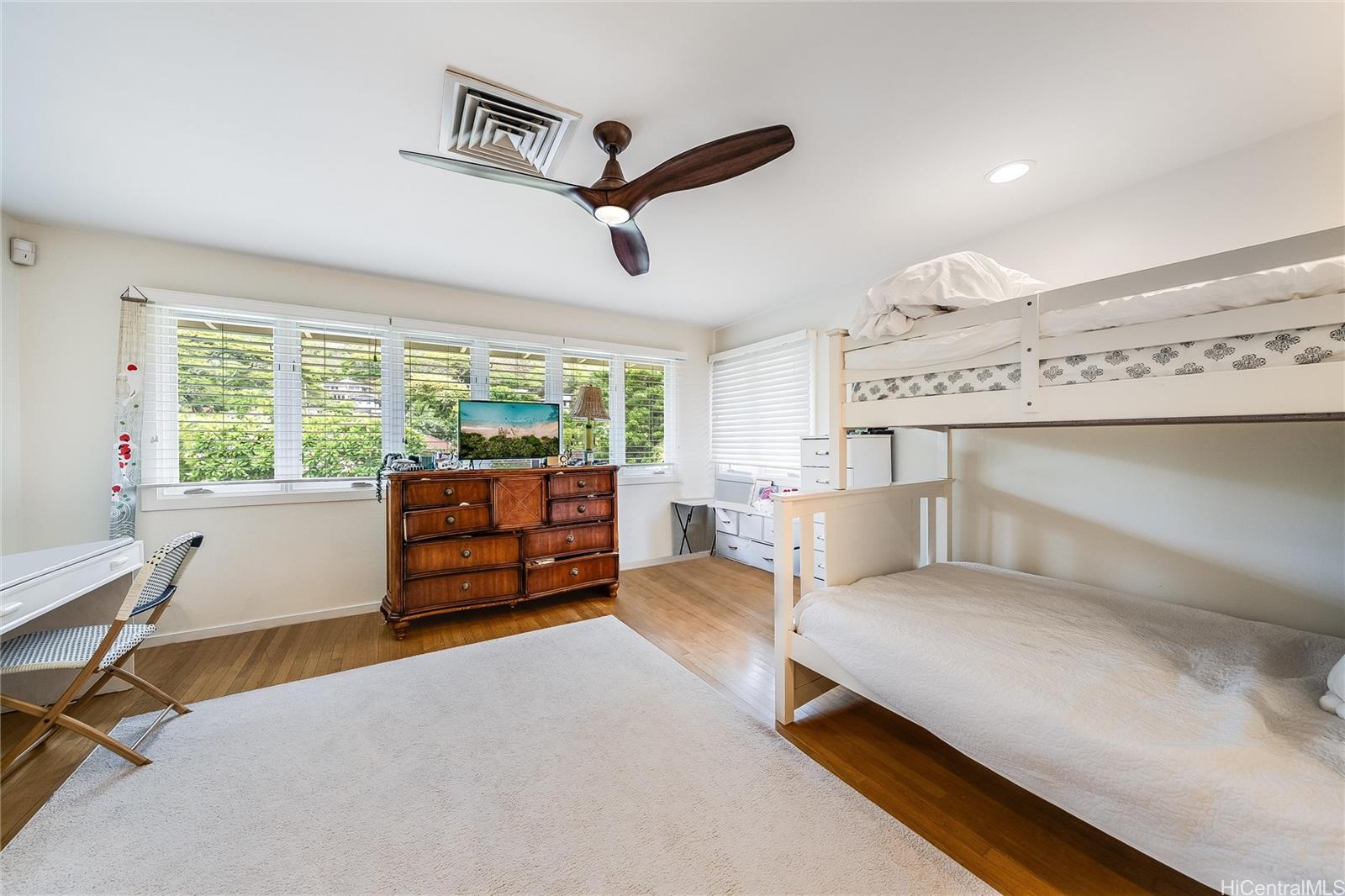 1319  Mokulua Drive Lanikai, Kailua home - photo 14 of 25