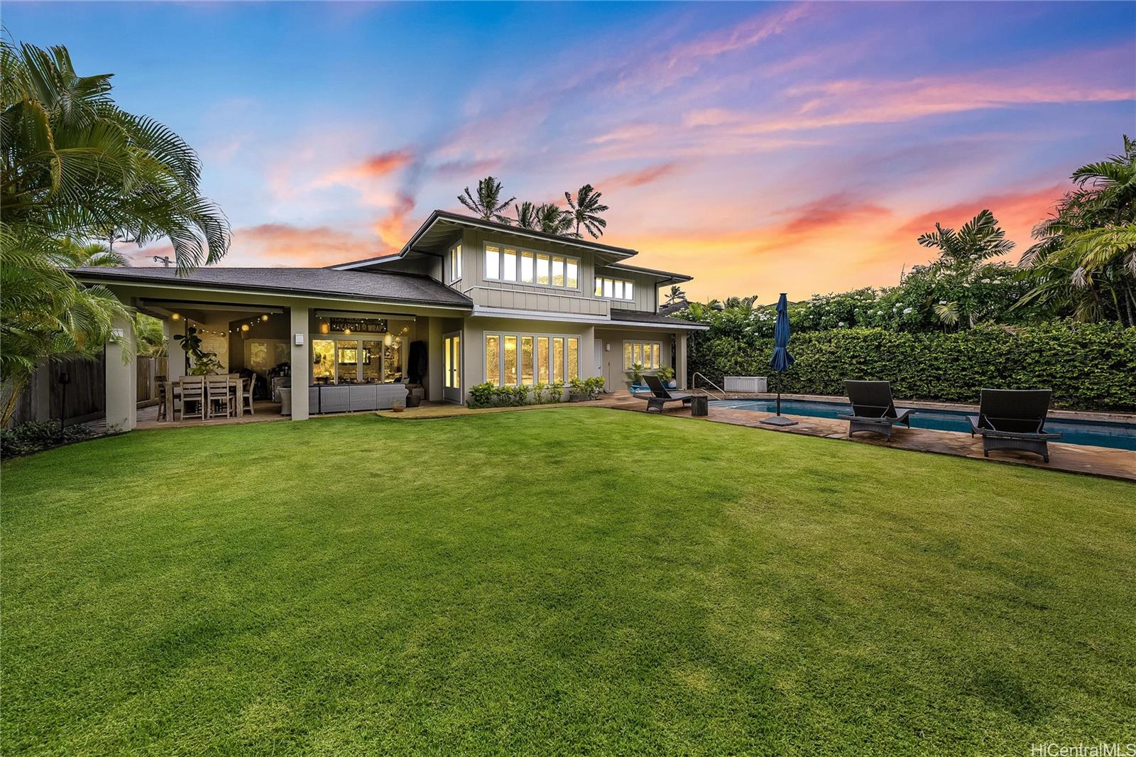 1319  Mokulua Drive Lanikai, Kailua home - photo 3 of 25