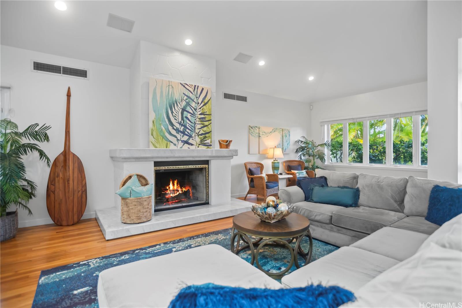 1319  Mokulua Drive Lanikai, Kailua home - photo 6 of 25