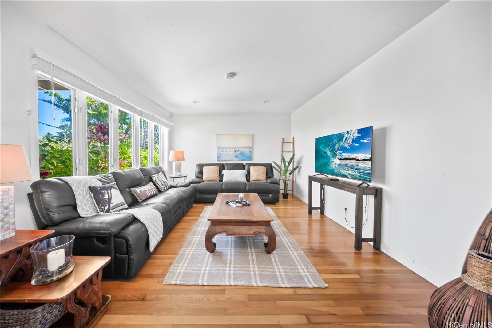 1319  Mokulua Drive Lanikai, Kailua home - photo 7 of 25