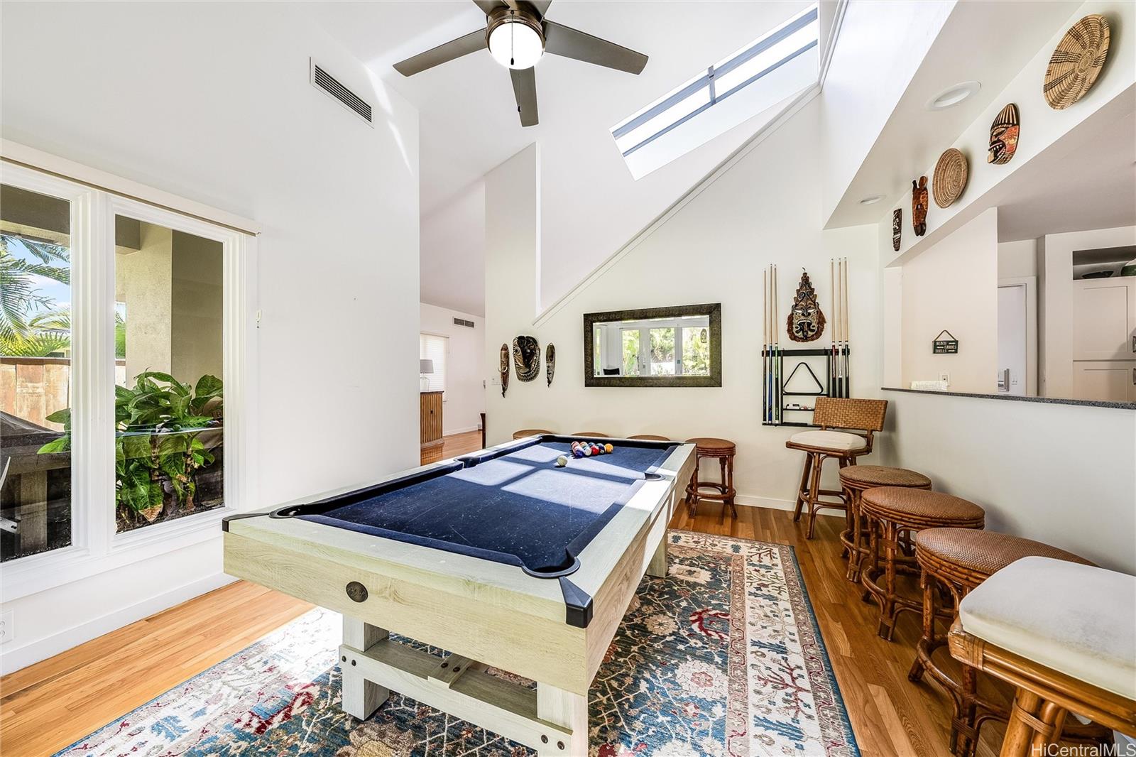 1319  Mokulua Drive Lanikai, Kailua home - photo 9 of 25